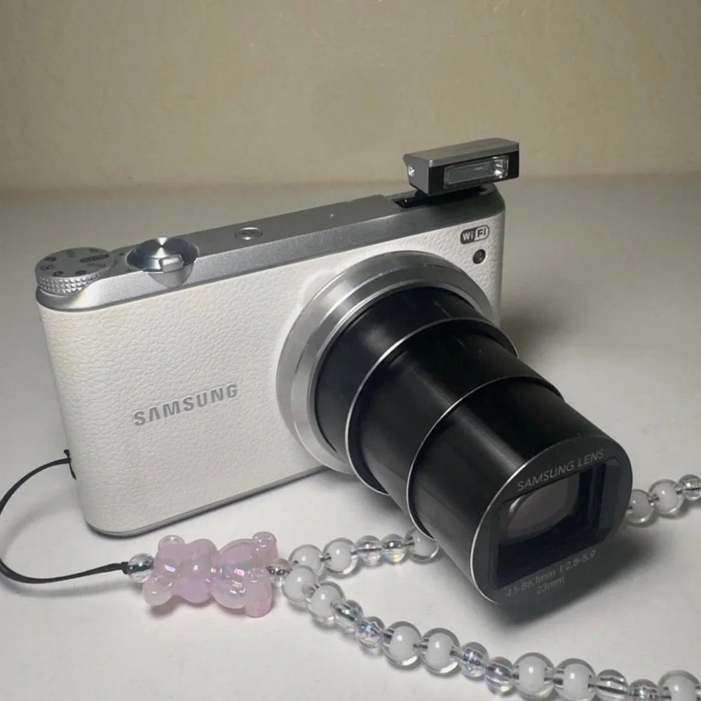 Samsung WB350F Camera in Silver